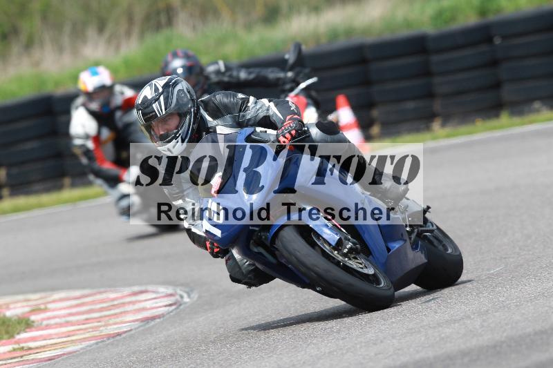 Archiv-2022/13 25.04.2022 Plüss Moto Sport ADR/Freies Fahren/15